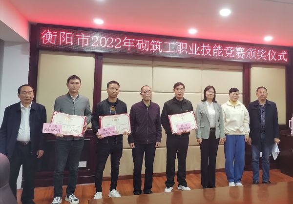 ���(y��ng)��ס���ИI(y��)�������I(y��)���ܸ�(j��ng)ِ�A�M��Ļ